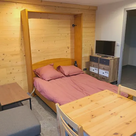 Croix Margot Apartman *